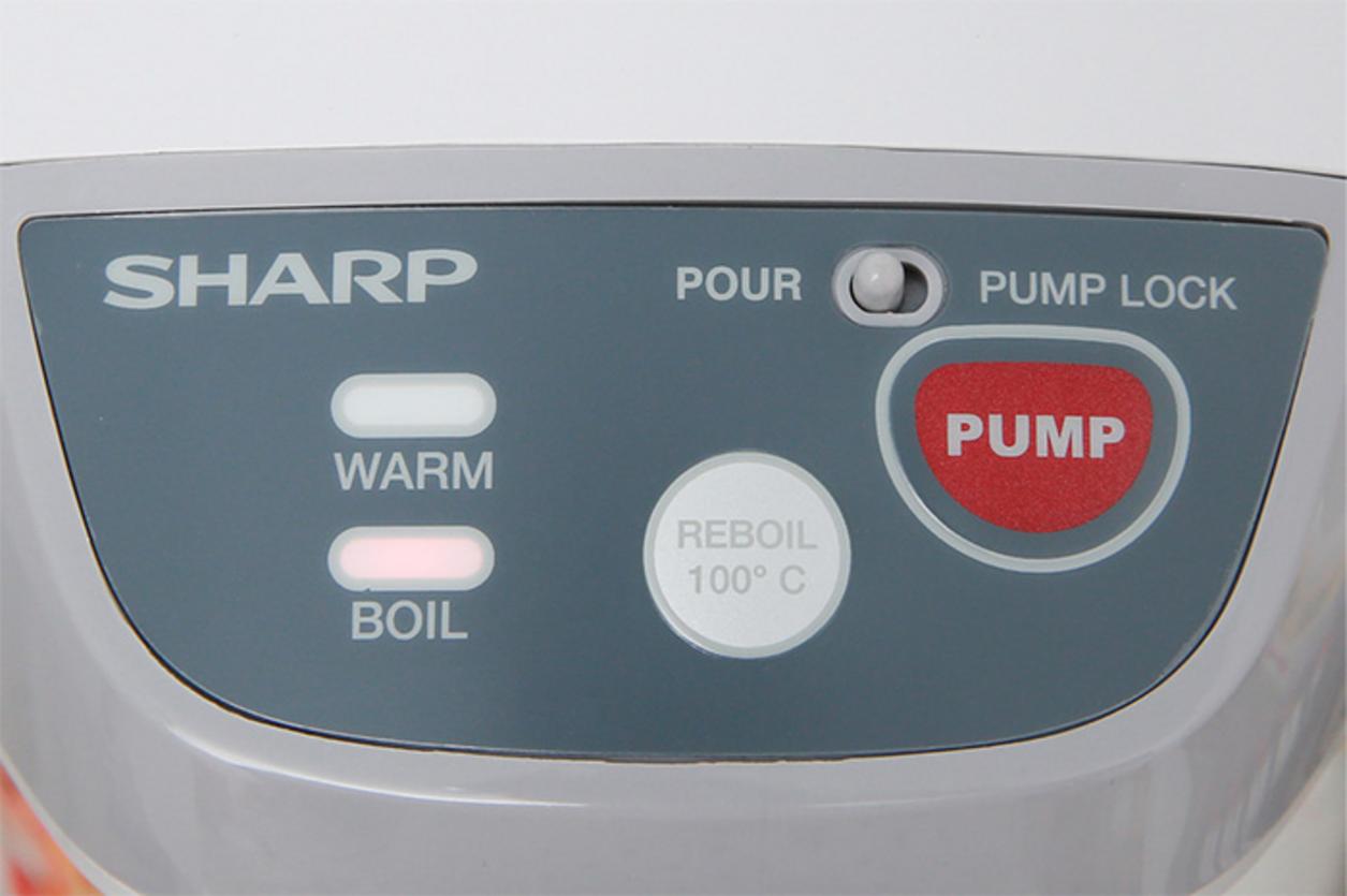 Nhiệt độ giữ ấm 90°C giúp nước luôn sẵn sàng để pha chế.