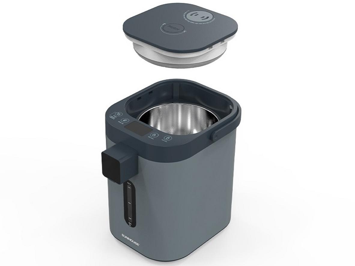 Công suất 680W giúp bình đun sôi nhanh và đáp ứng nước nóng liên tục.