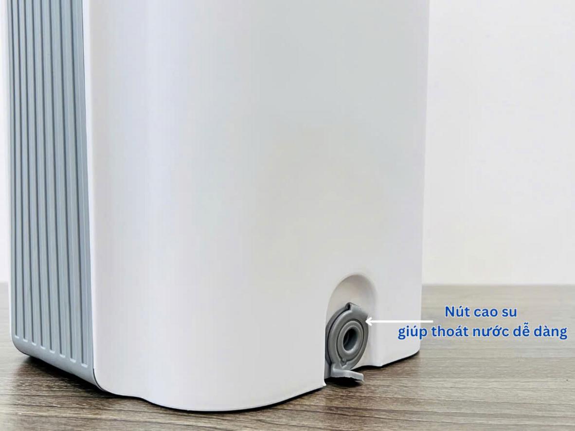 Cơ chế tự vắt giúp tiết kiệm sức và rút ngắn thời gian lau dọn.
