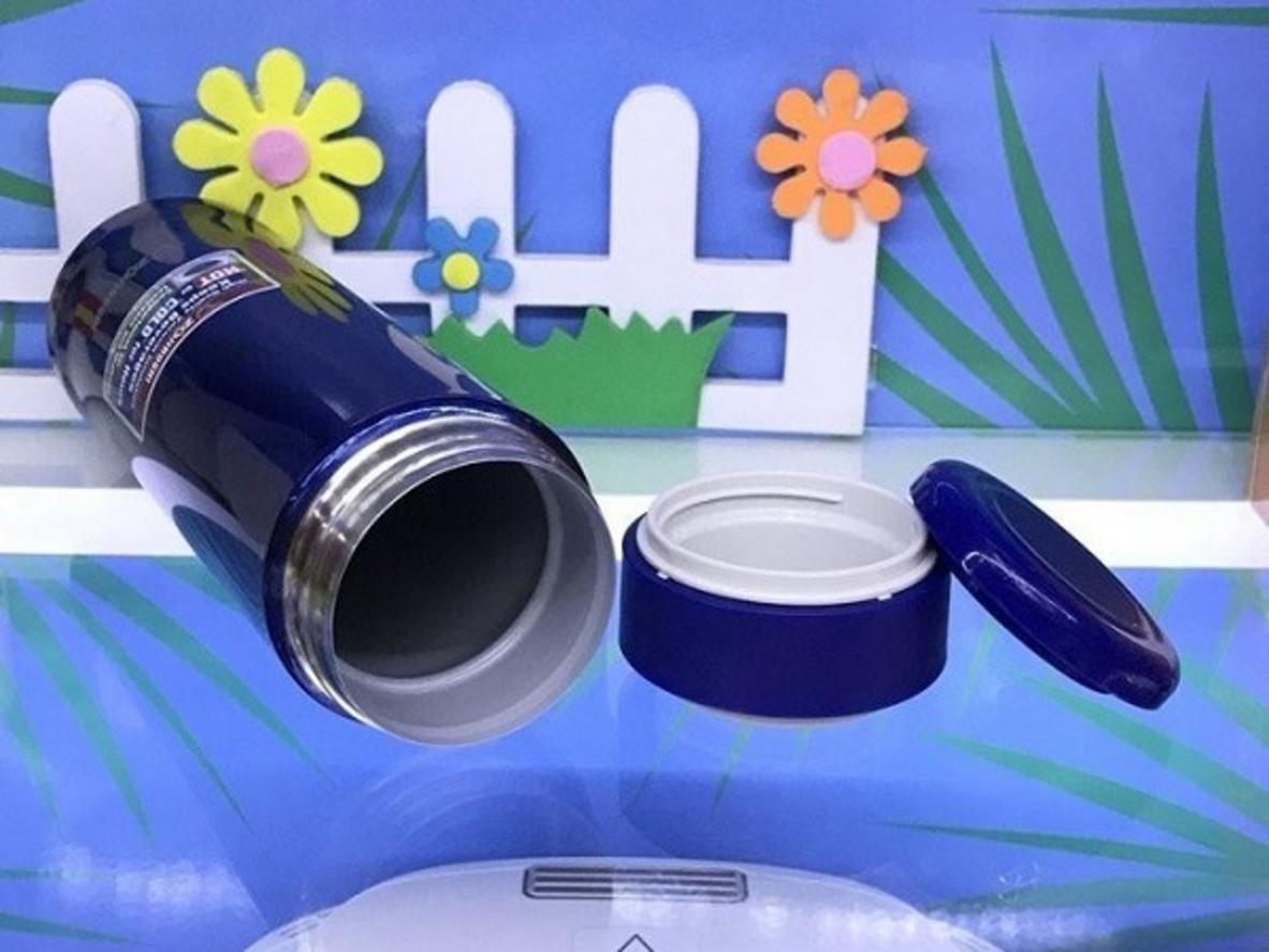 Cấu tạo thép không gỉ và cách nhiệt chân không.