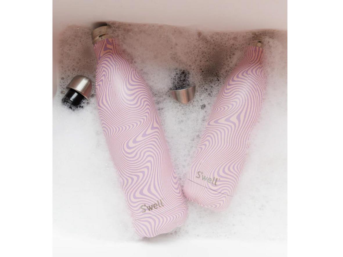 Thiết kế Lavender Swirl tinh tế và nổi bật.