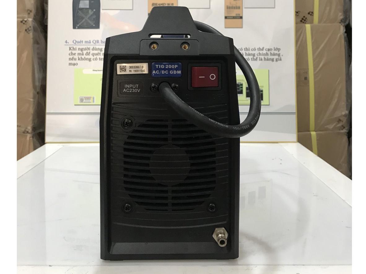 Chế độ TIG AC/DC giúp máy tối ưu riêng cho nhôm, inox và thép.