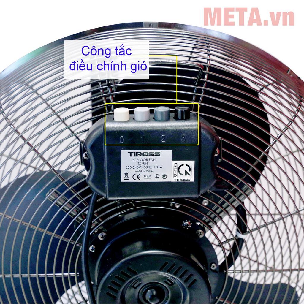 Sải cánh 45cm giúp luồng gió của Tiross TS954 tản rộng hơn.