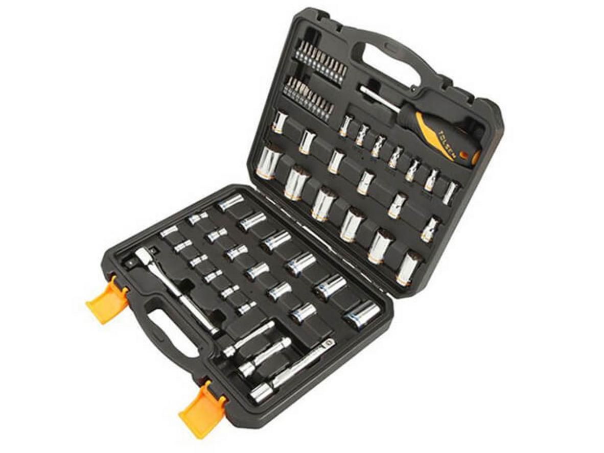 Đầu khẩu CR-V và mũi vít S2 của Tolsen 15395 cho độ bền cao khi siết lực mạnh.