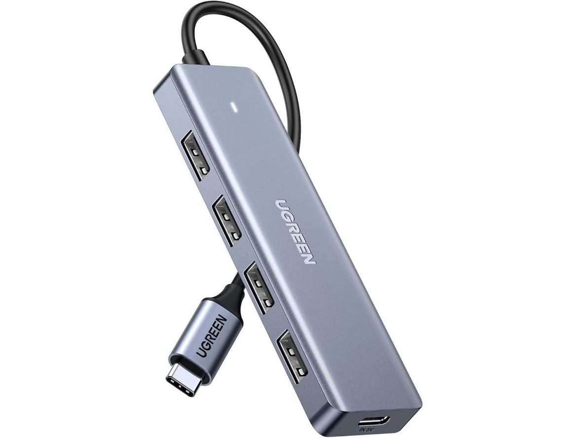 Ugreen 70336 mở rộng 1 cổng USB-C thành 4 cổng USB 3.0 gọn nhẹ.