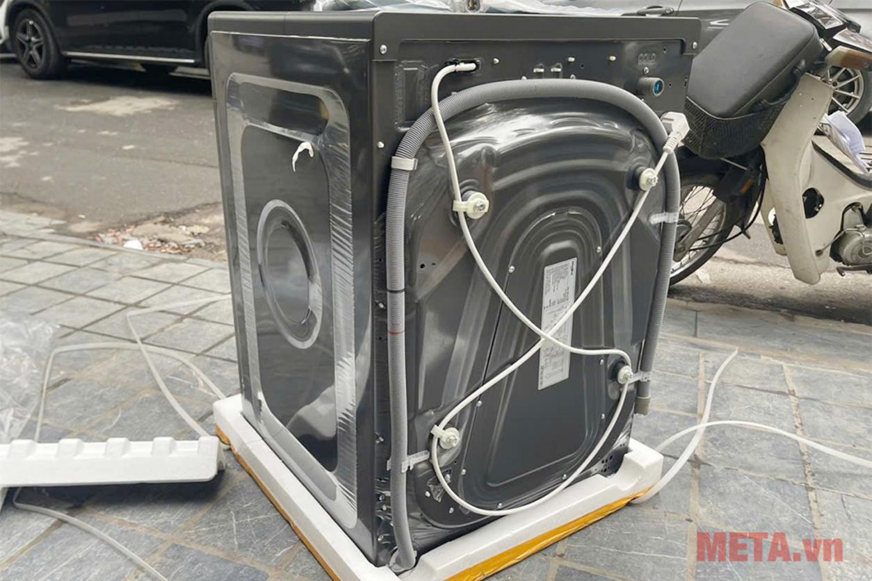 Sanitize Wash và giặt khí nóng hỗ trợ làm sạch sâu, phù hợp gia đình có trẻ nhỏ.