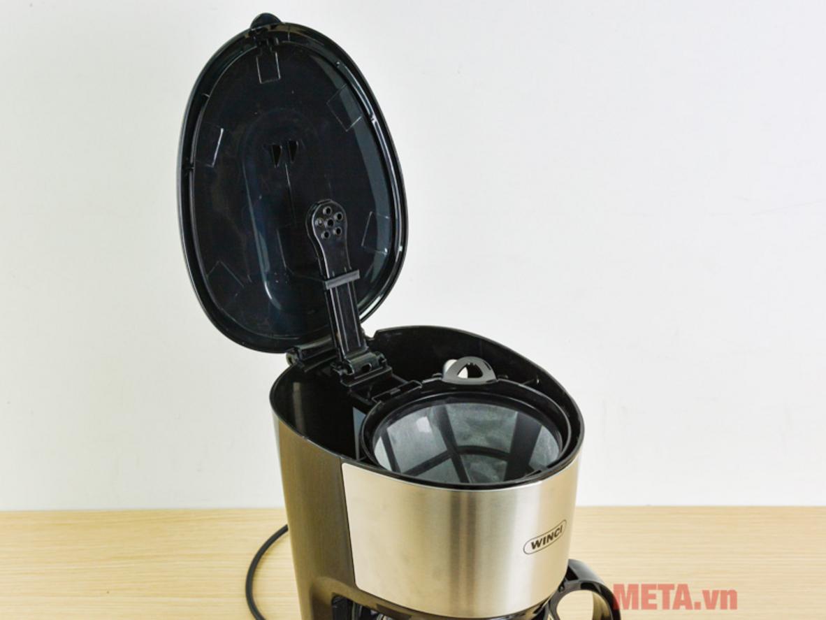Dung tích 1.25 lít giúp pha nhiều ly trong một lần.