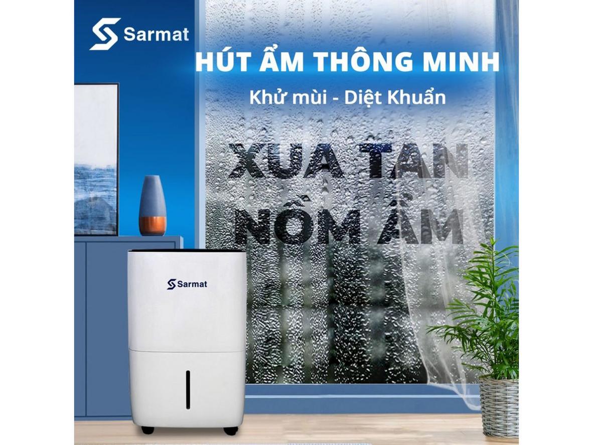 Công suất 690W đi cùng hiệu năng hút ẩm lớn.