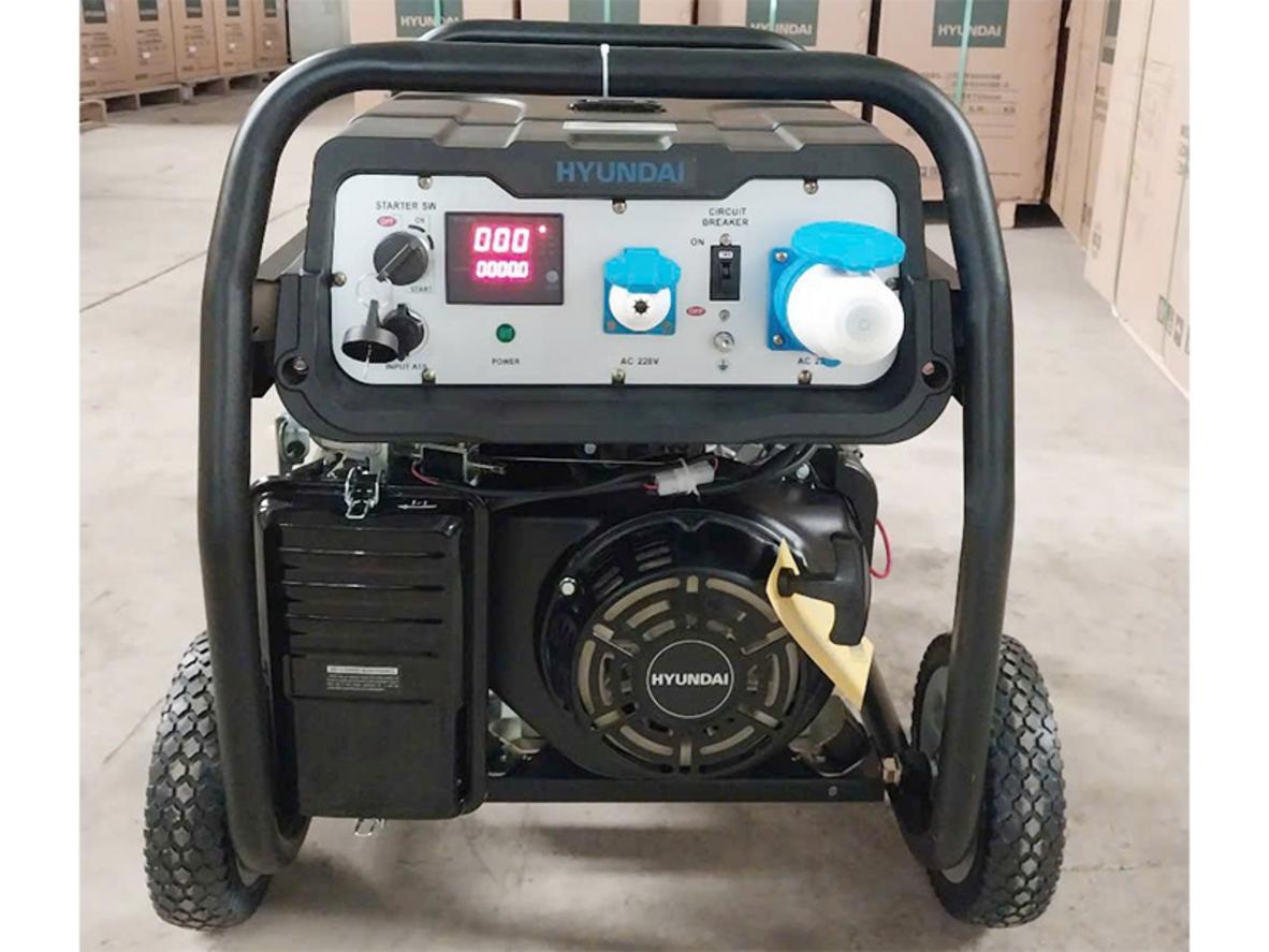 Nguồn ra ổn định giúp Hyundai HY10500LE an toàn hơn cho thiết bị điện tử.