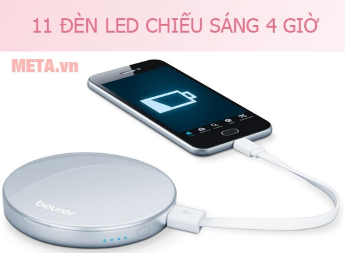 11 đèn LED giúp Beurer BS39 soi rõ khuôn mặt trong điều kiện thiếu sáng.