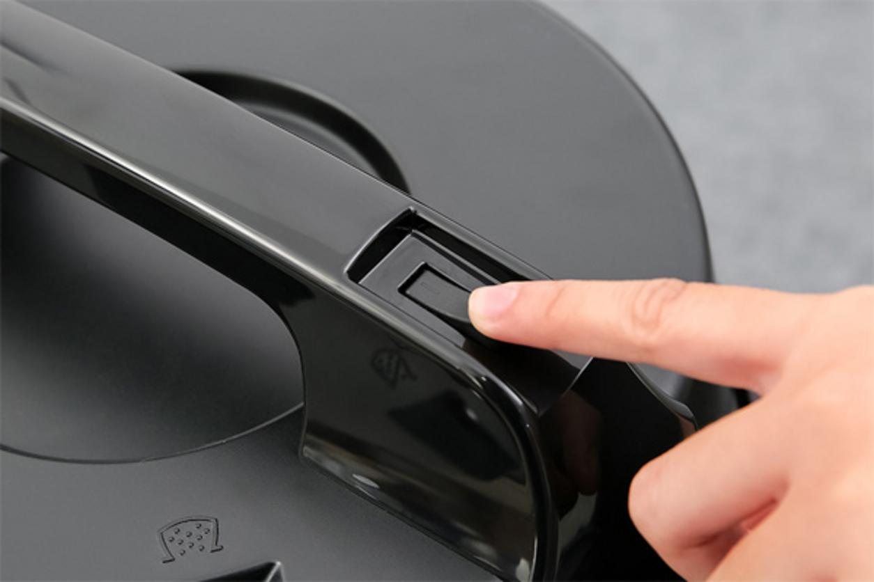 Bộ lọc kháng khuẩn hỗ trợ giữ bụi mịn, phù hợp không gian cần độ sạch cao.
