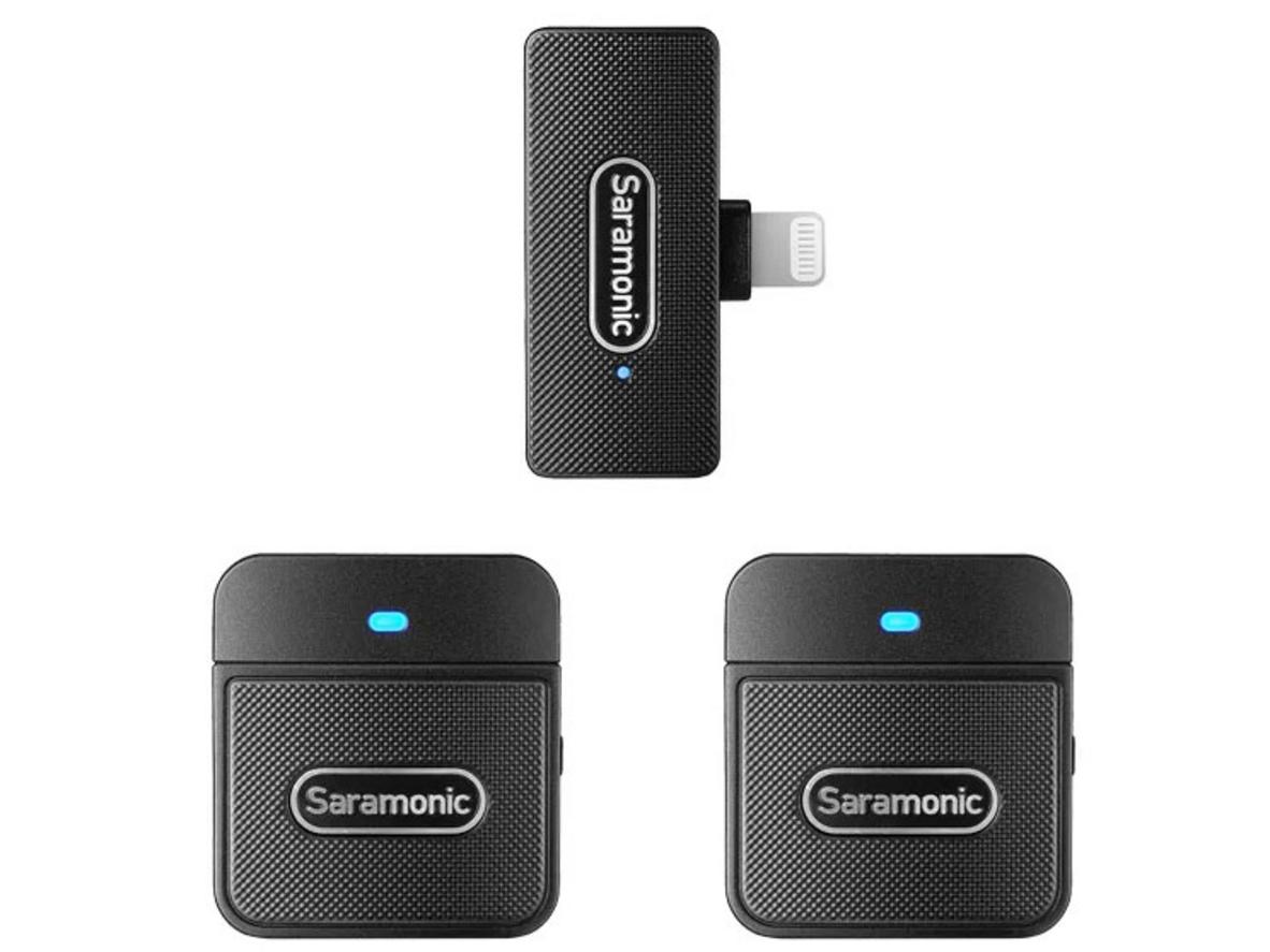 Bộ micro không dây Saramonic Blink100 B4 cho iOS với đầu thu Lightning, nhỏ gọn và dễ dùng cho iPhone/iPad.