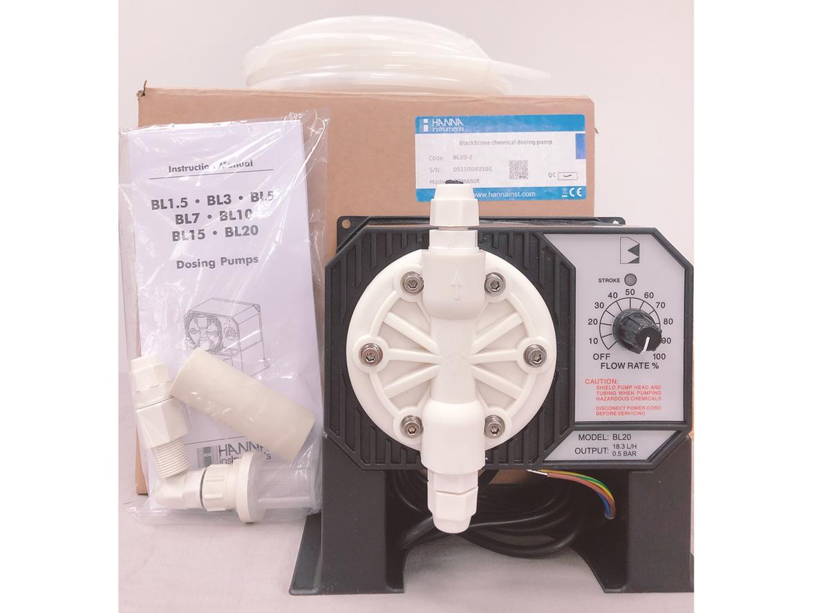 BL20-2 lắp gọn trong tủ kỹ thuật, phù hợp hệ thống châm hóa chất áp thấp.