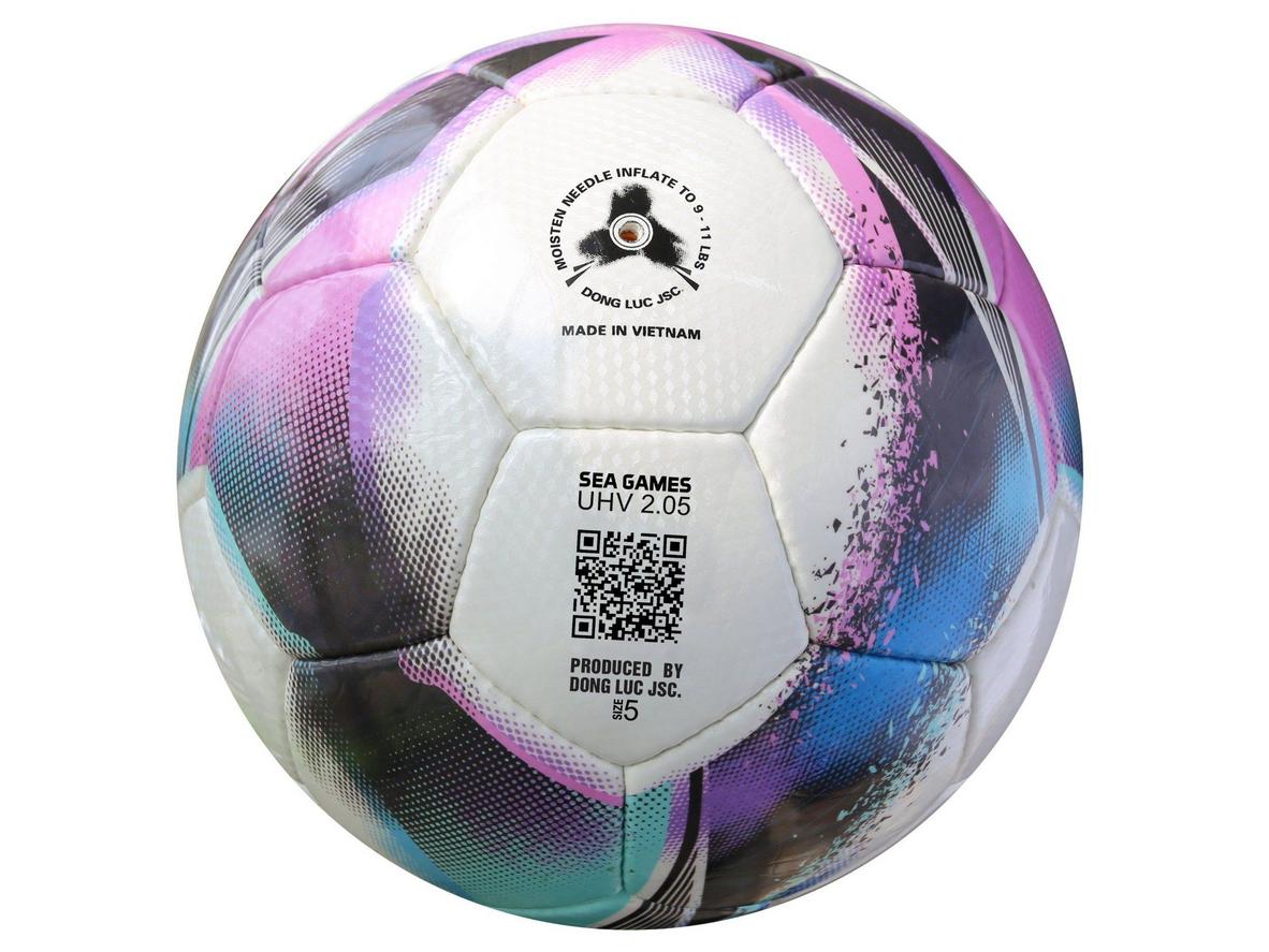 Bóng đá Fifa Quality UHV 2.05 Victor chuẩn FIFA Quality, phù hợp tập luyện phong trào.