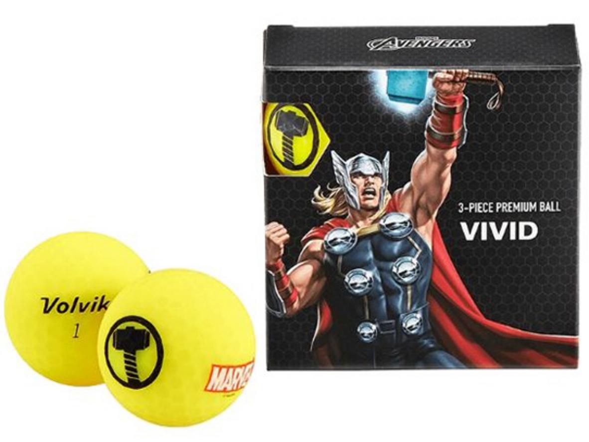 Bóng golf Volvik Marvel Thor Pack (hộp 4 quả) với thiết kế Marvel Thor nổi bật và dễ quan sát trên sân.