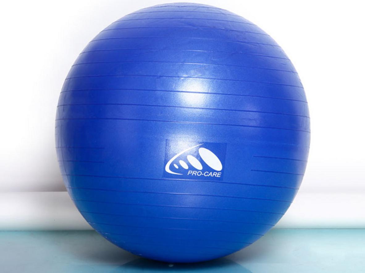 Đường kính 75cm mang đến không gian tập rộng và linh hoạt hơn cho nhiều động tác.