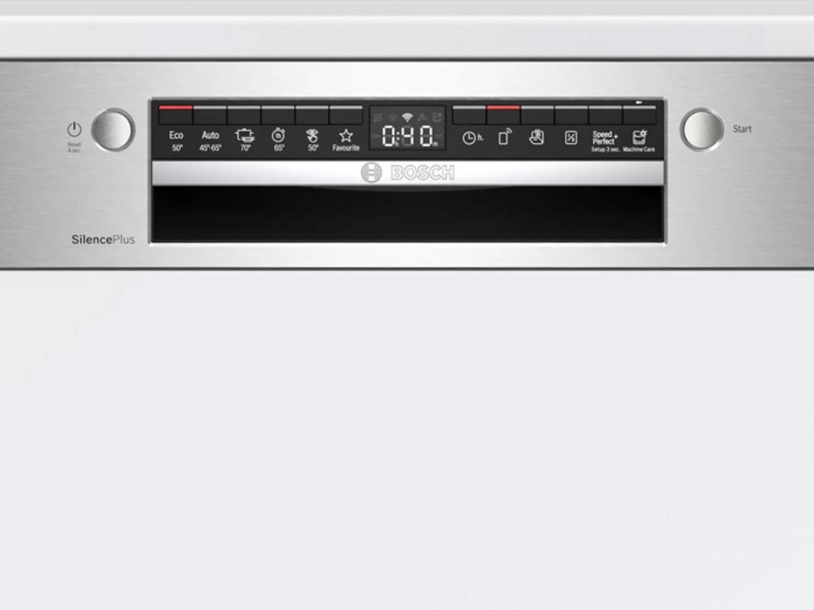 Kiểu dáng bán âm giúp Bosch SMI4ECS14E đồng bộ đẹp với tủ bếp.