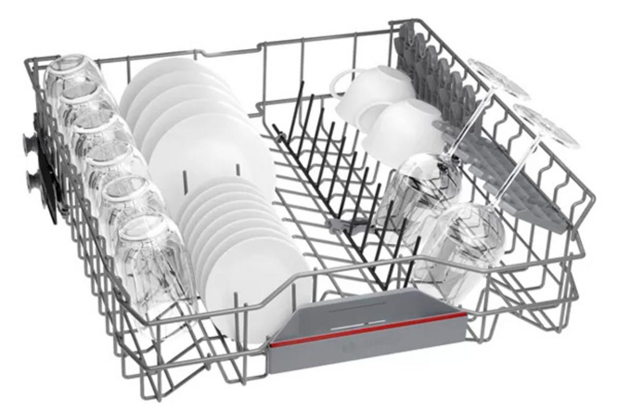 Nhiệt độ tối đa 70°C hỗ trợ làm sạch vết bẩn cứng đầu.
