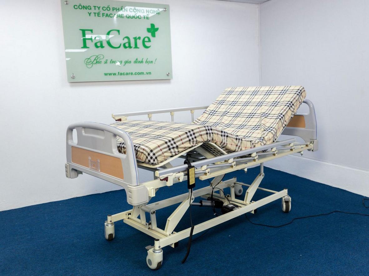 Công suất 72W giúp giường hoạt động tiết kiệm và êm ái.