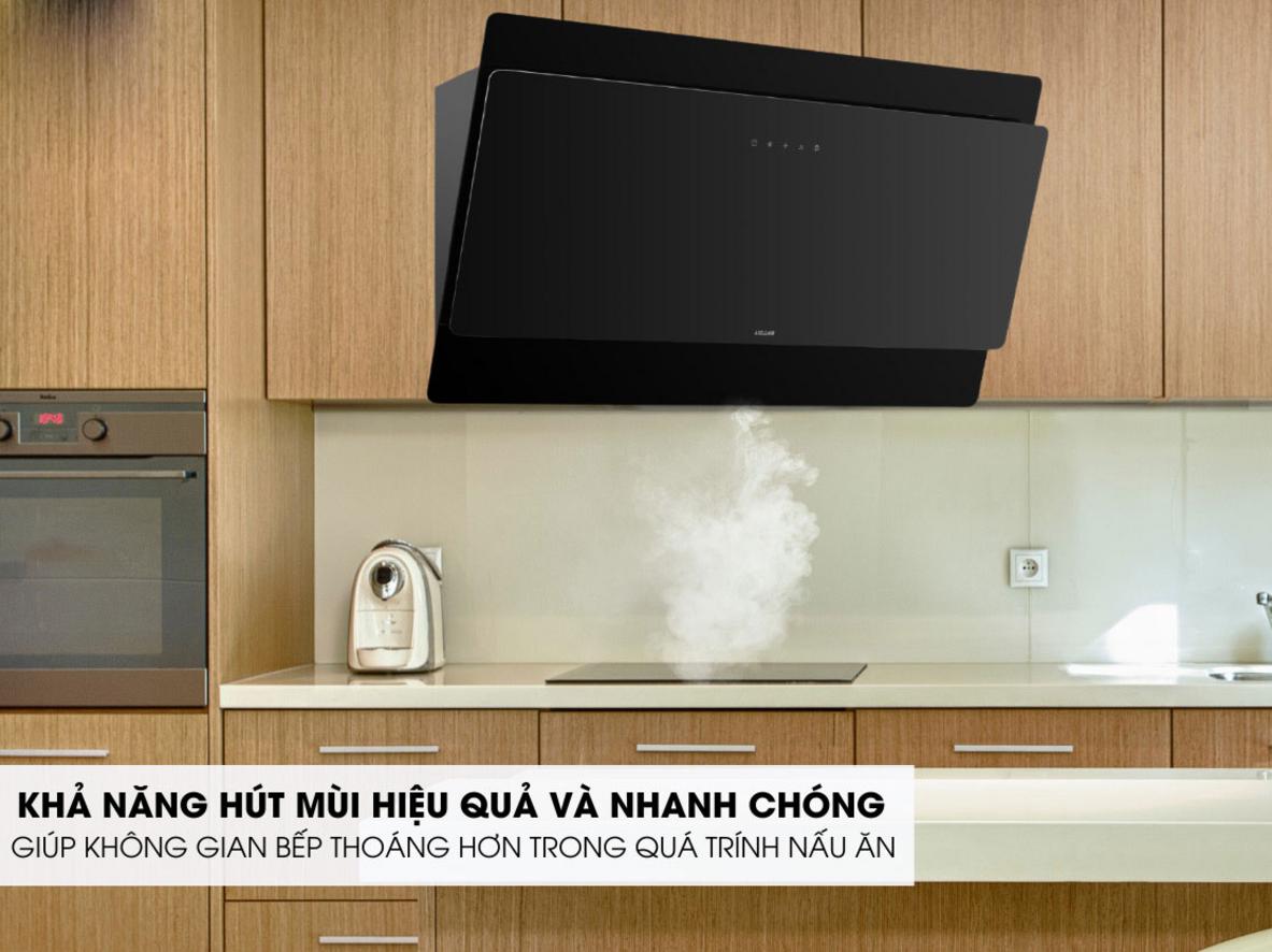 Công suất hút 1.200m3/giờ giúp bếp sạch mùi nhanh hơn.