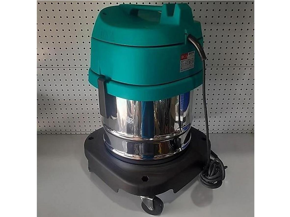 Động cơ 1.200W của DCA AVC15 cho lực hút ổn định trong không gian vừa và nhỏ.