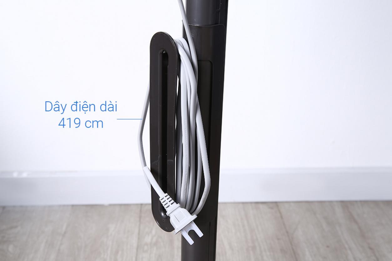 Deerma DEM-DX700S với 3 đầu hút đa năng, hộp bụi 0.8L và lọc HEPA.