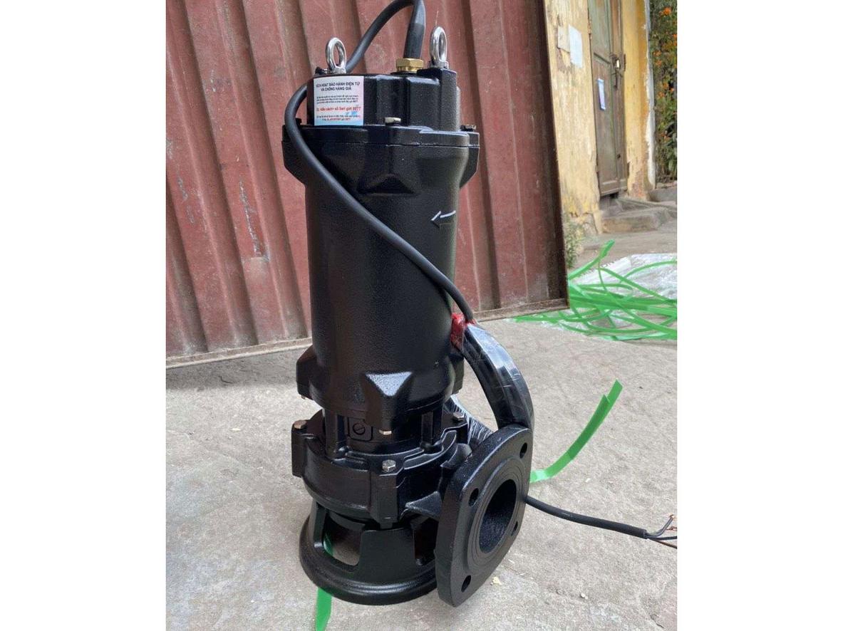 Họng xả DN80 80mm giúp thoát nước nhanh và ổn định.