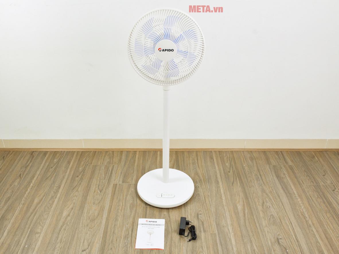Động cơ DC 30W giúp quạt vận hành êm và tiết kiệm điện.