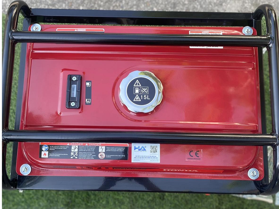 Động cơ Honda GP200/GX200 và AVR giúp máy phát điện 3KVA chạy ổn định.