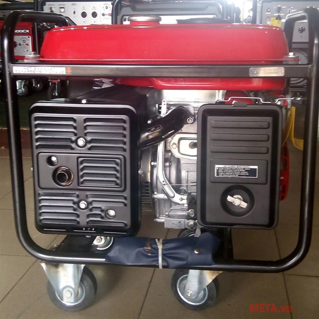 EB2200 phù hợp cho các thiết bị điện dân dụng cơ bản chạy ở 220V 1 pha.