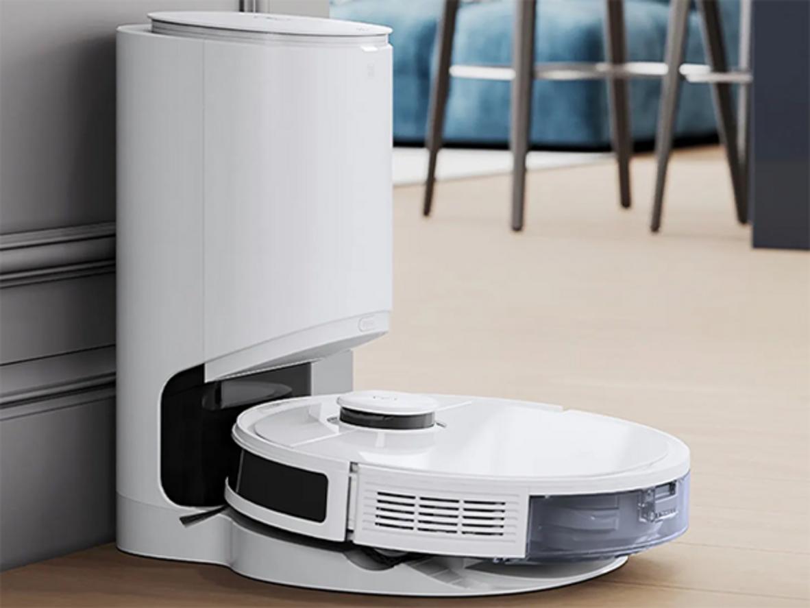 Ecovacs Deebot N8 Pro Plus hút và lau đồng thời, phù hợp nhà bận rộn cần dọn đều mỗi ngày.