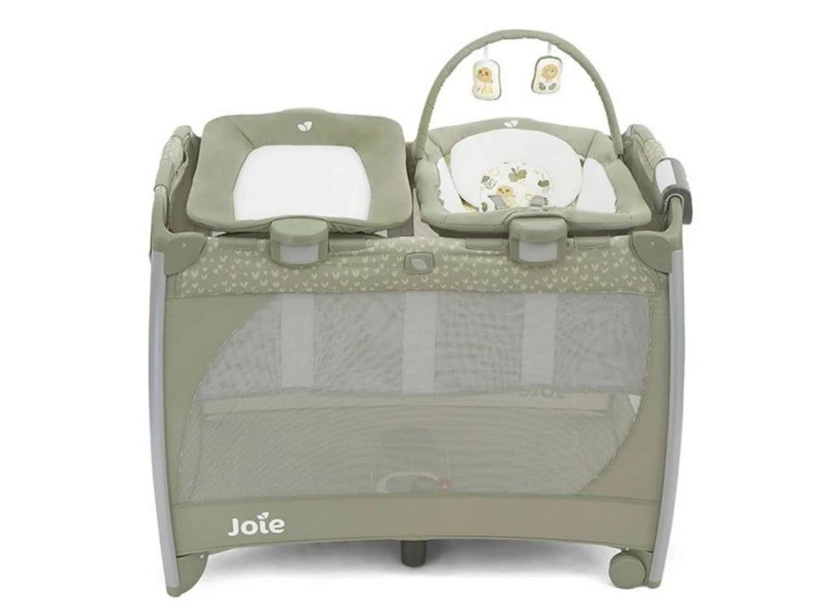 Giường cũi trẻ em Joie Excursion Change Bounce Leo đa năng 4 trong 1 cho bé sơ sinh đến 15kg.