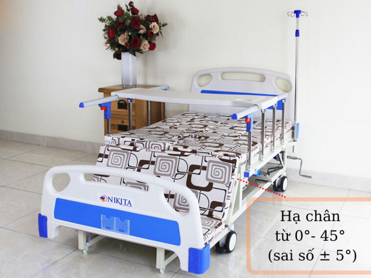 Các tư thế nâng lưng, nâng chân và nghiêng giúp sinh hoạt tại giường thuận tiện hơn.