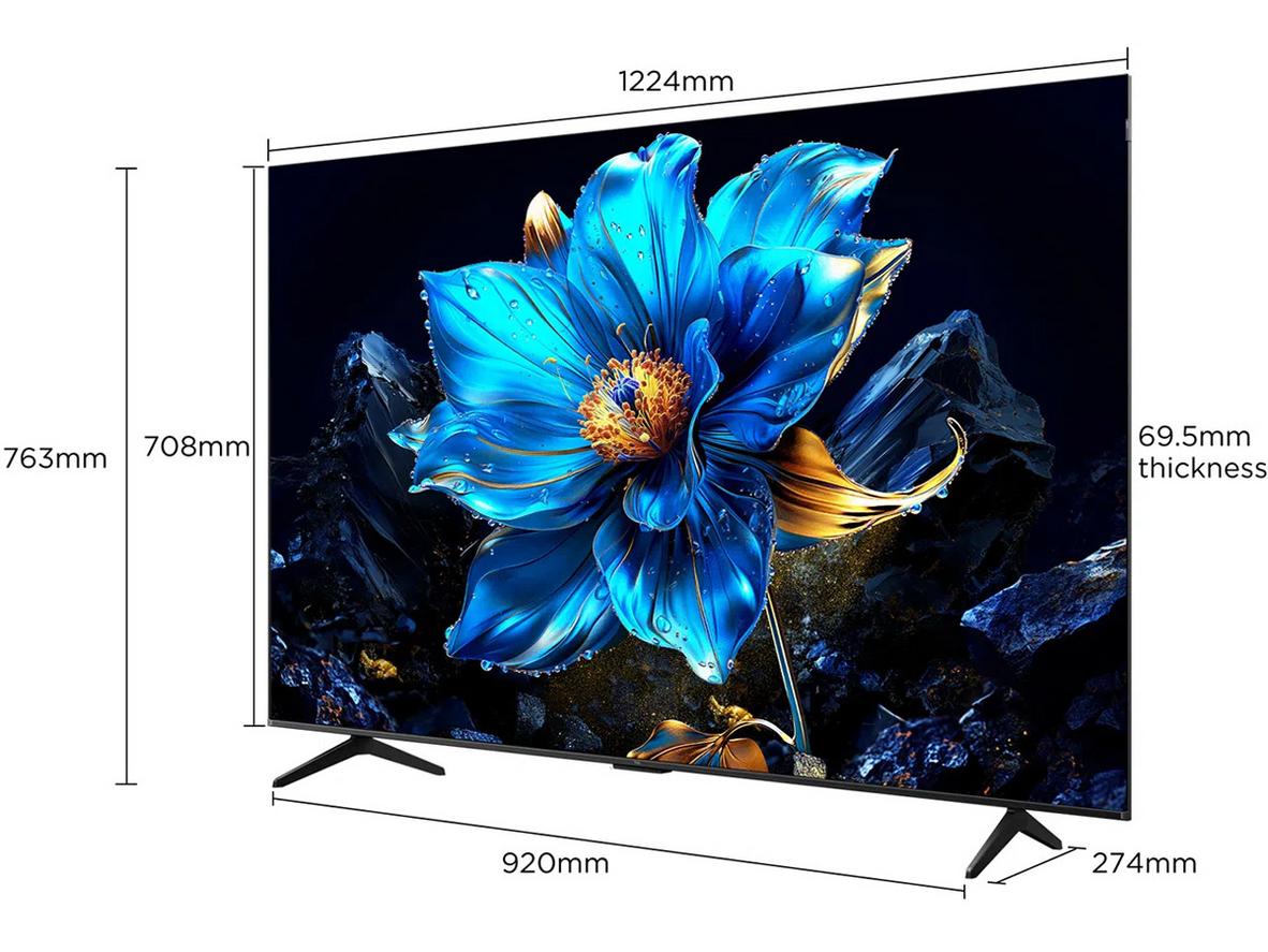 Google Tivi QLED TCL AI 4K 55 inch 55P7K mang đến hình ảnh sống động cho phòng khách gia đình.