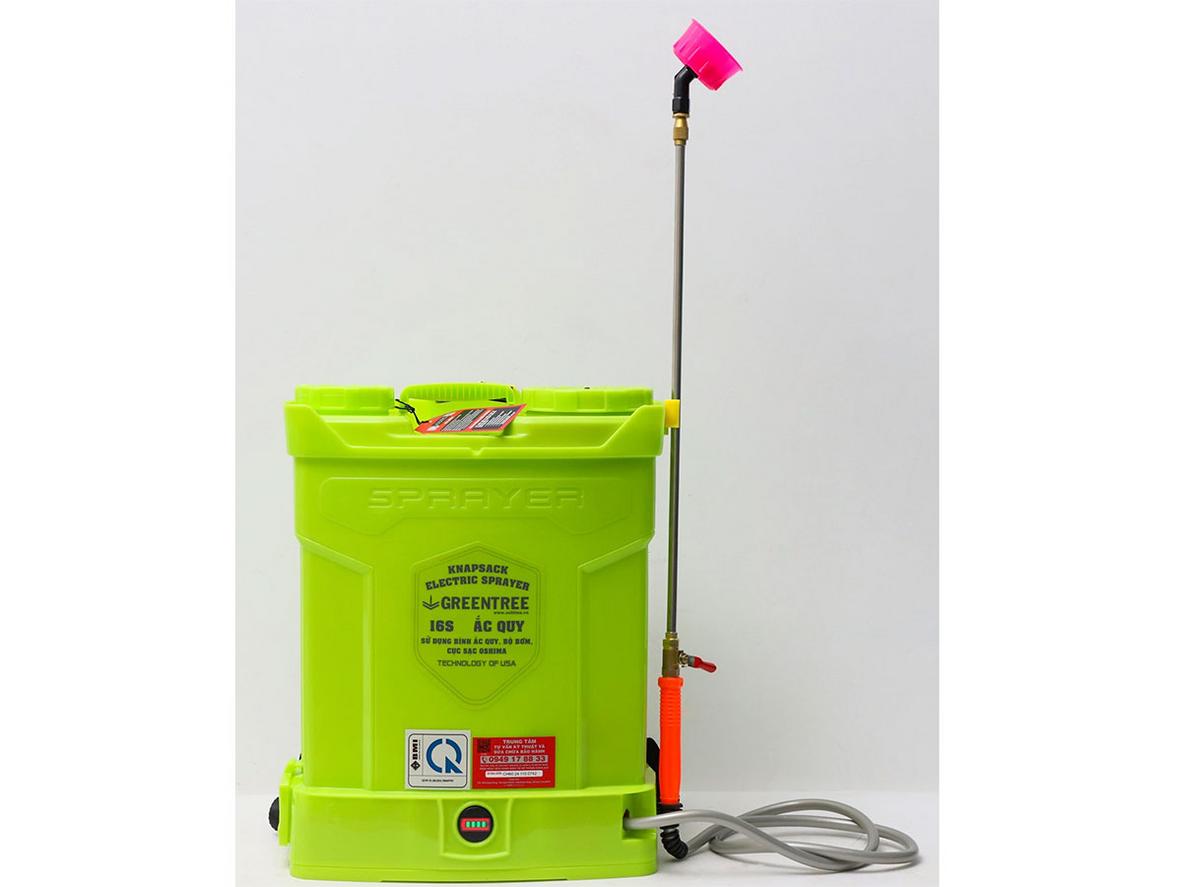 Áp suất 0,69 MPa và bơm 4,6 lít/phút cho tia phun đều hơn.