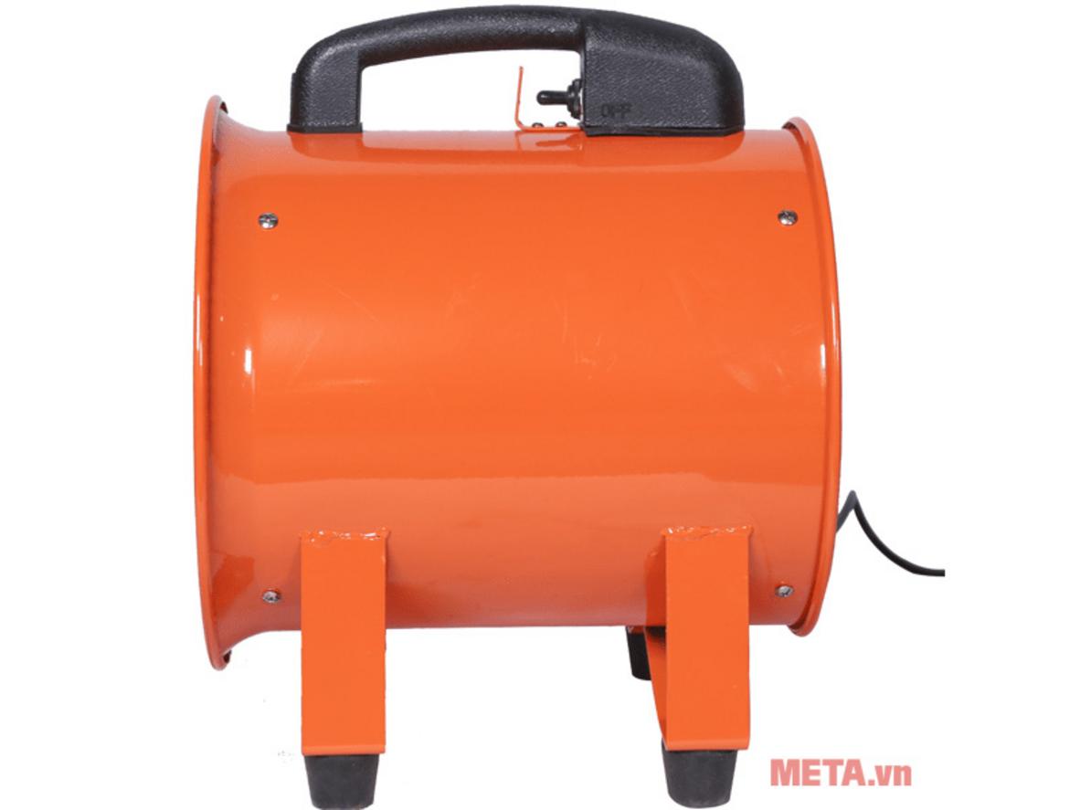 Công suất 135W, điện áp 220V/50Hz giúp quạt dễ dùng tại công trình và nhà xưởng.