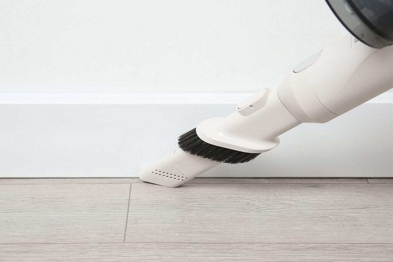 HEPA 5 lớp và độ ồn 75 dB hỗ trợ trải nghiệm sạch, dễ chịu khi dùng hằng ngày.