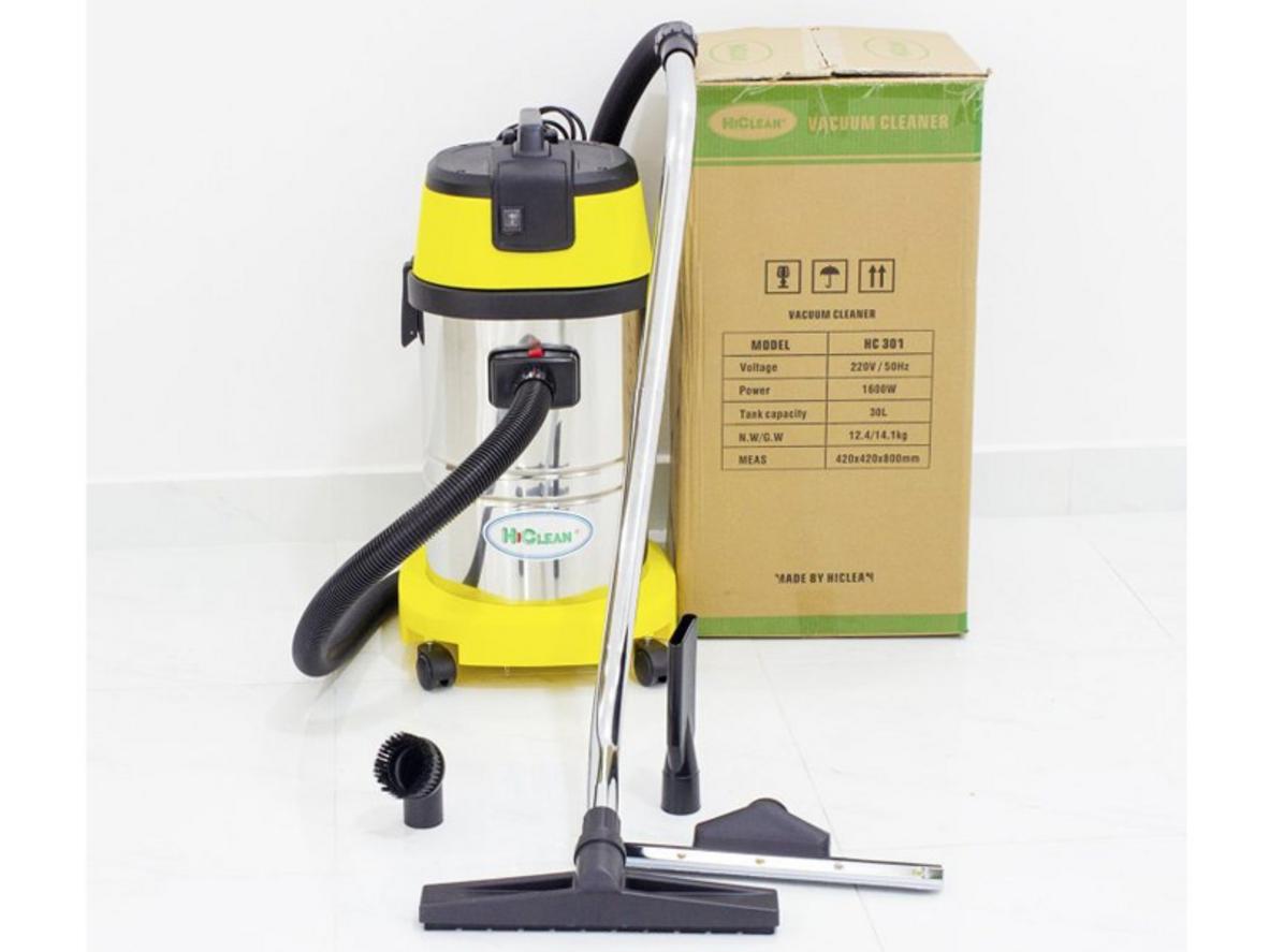 Công suất 1600W và lưu lượng khí 90L/s giúp HC301 hút nhanh, dọn gọn.