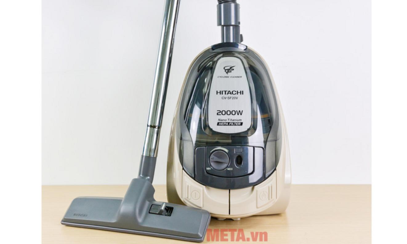 Hộp bụi 1.6 lít và dây tự thu gọn 5m giúp thao tác gọn, nhanh.