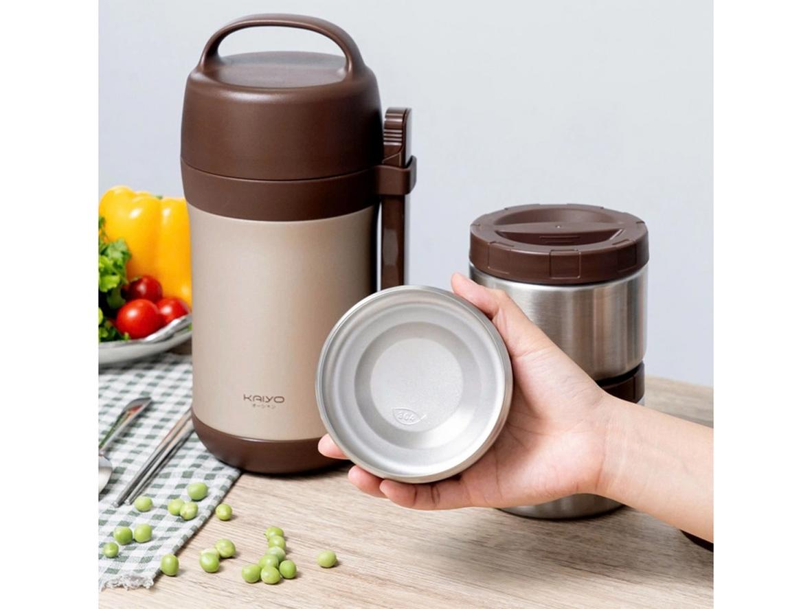 Cấu tạo 3 ngăn của Hộp cơm giữ nhiệt Kaiyo 1600ml giúp chia món rõ ràng.