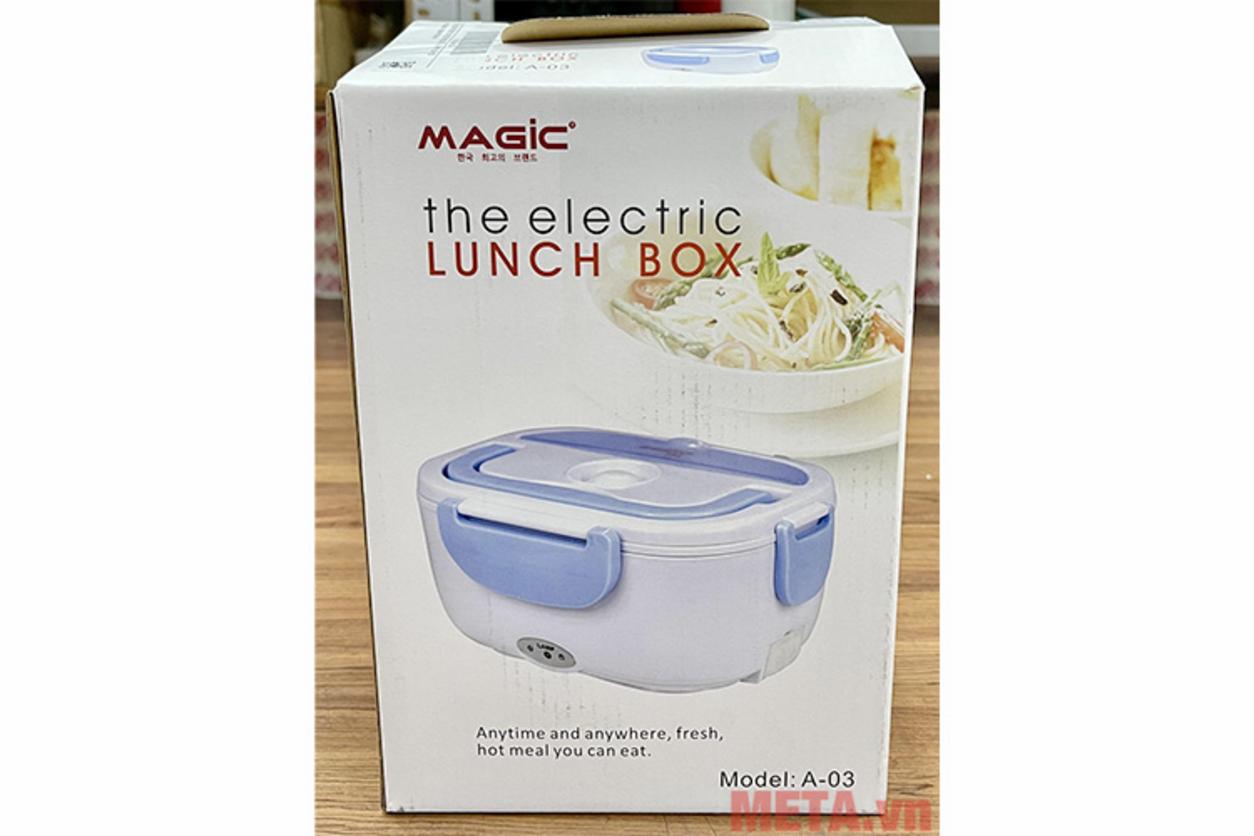 Cận cảnh 3 ngăn chứa của hộp cơm hâm nóng Magic A03 giúp phân chia cơm và món ăn gọn gàng.