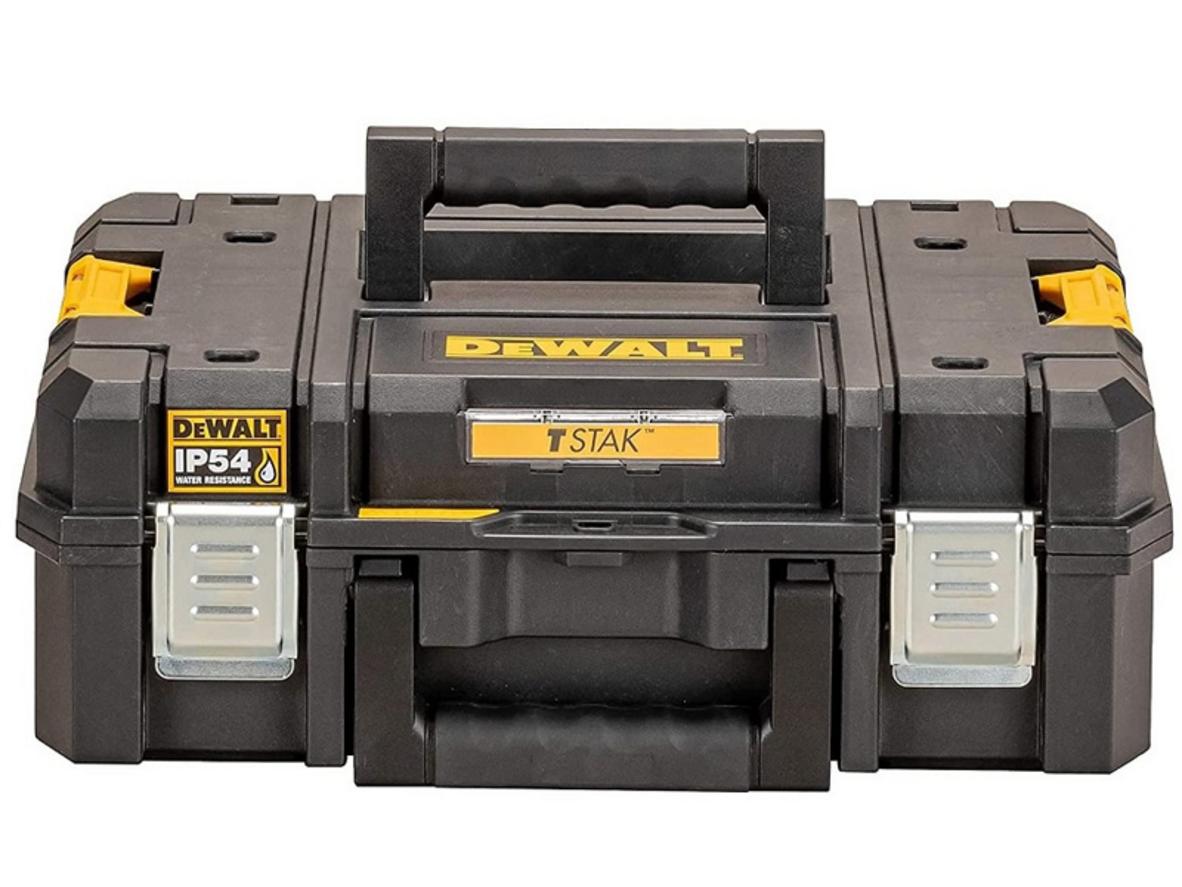 Hộp dụng cụ Dewalt DWST83345-1 nổi bật với dung tích lớn 57 lít và thiết kế kéo đi công trình tiện lợi.