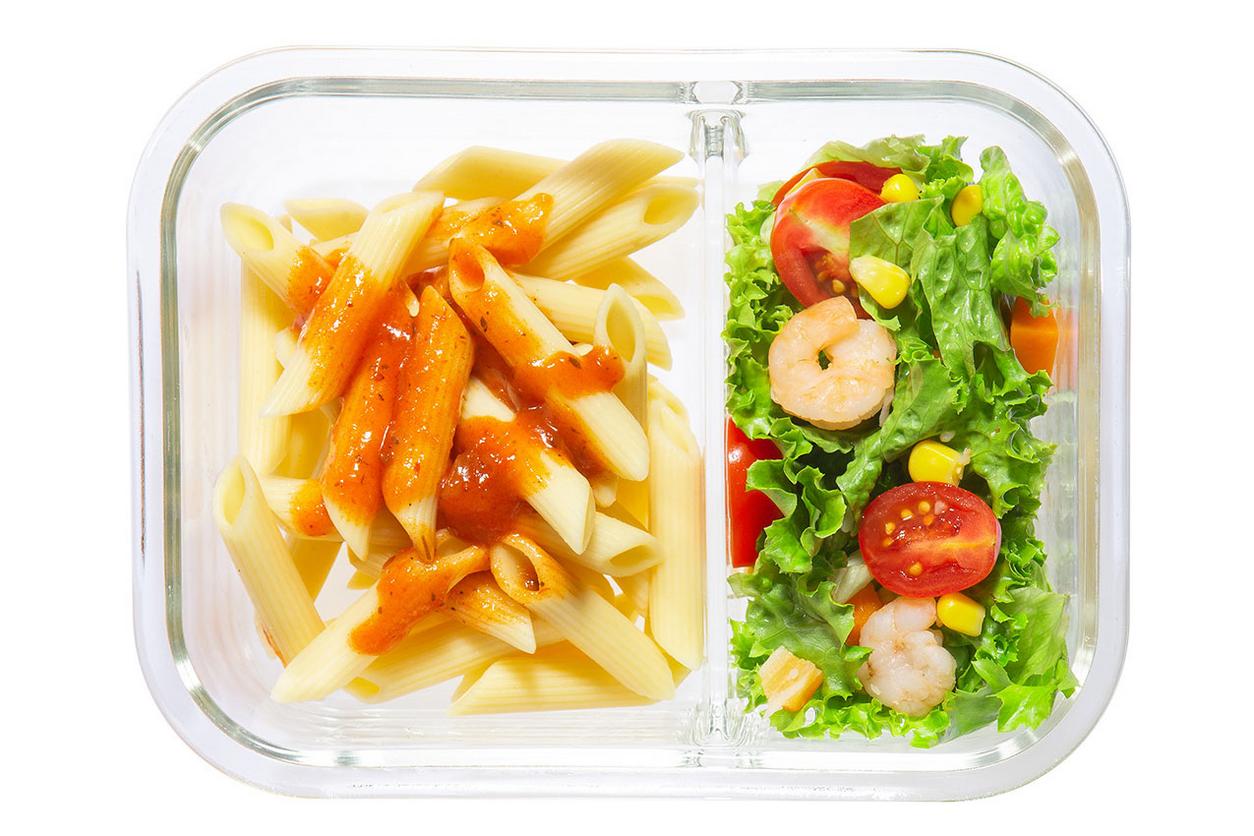 Dung tích 1.040ml phù hợp cho bữa ăn đầy đủ hoặc meal-prep một người.