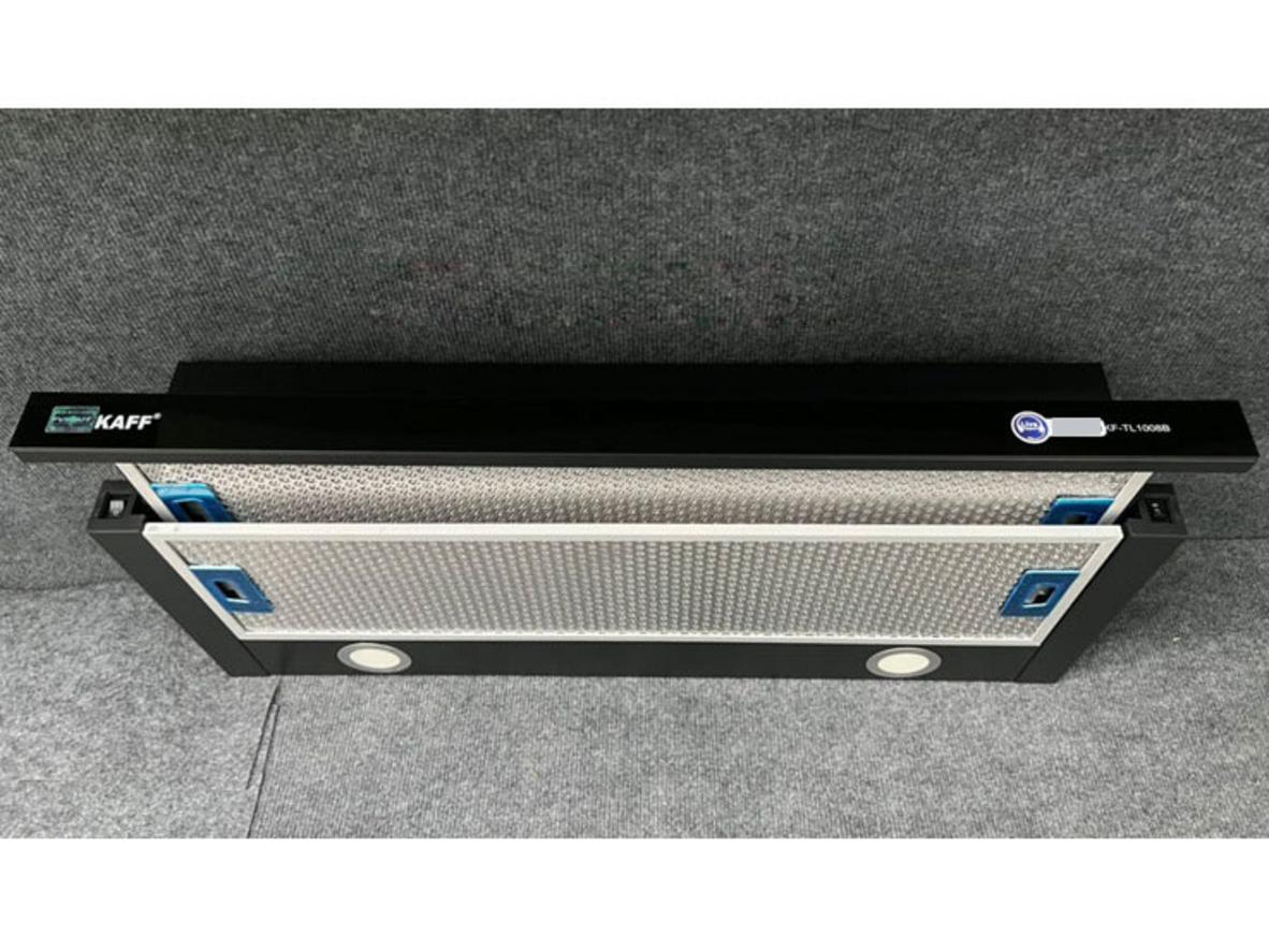 Công suất hút 700 m3/giờ giúp Kaff KF-TL1008B xử lý mùi nhanh khi nấu ăn.