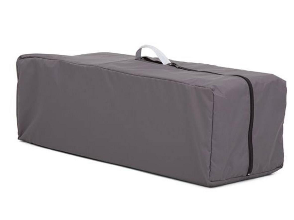 Kích thước mở 103.9 x 73.3 x 78.8 cm giúp cũi phù hợp nhiều không gian sống.