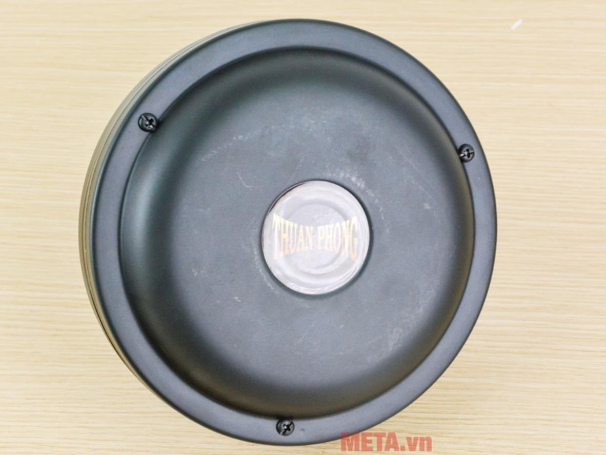 Công suất 75W giúp KTP 15 vận hành ổn định cho nhu cầu làm mát hằng ngày.