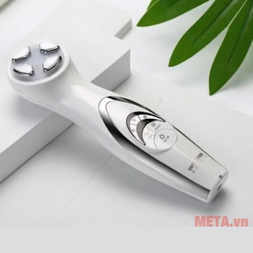 Lifetrons EP-100 tích hợp 3 màu ánh sáng và nhiều công nghệ chăm da.