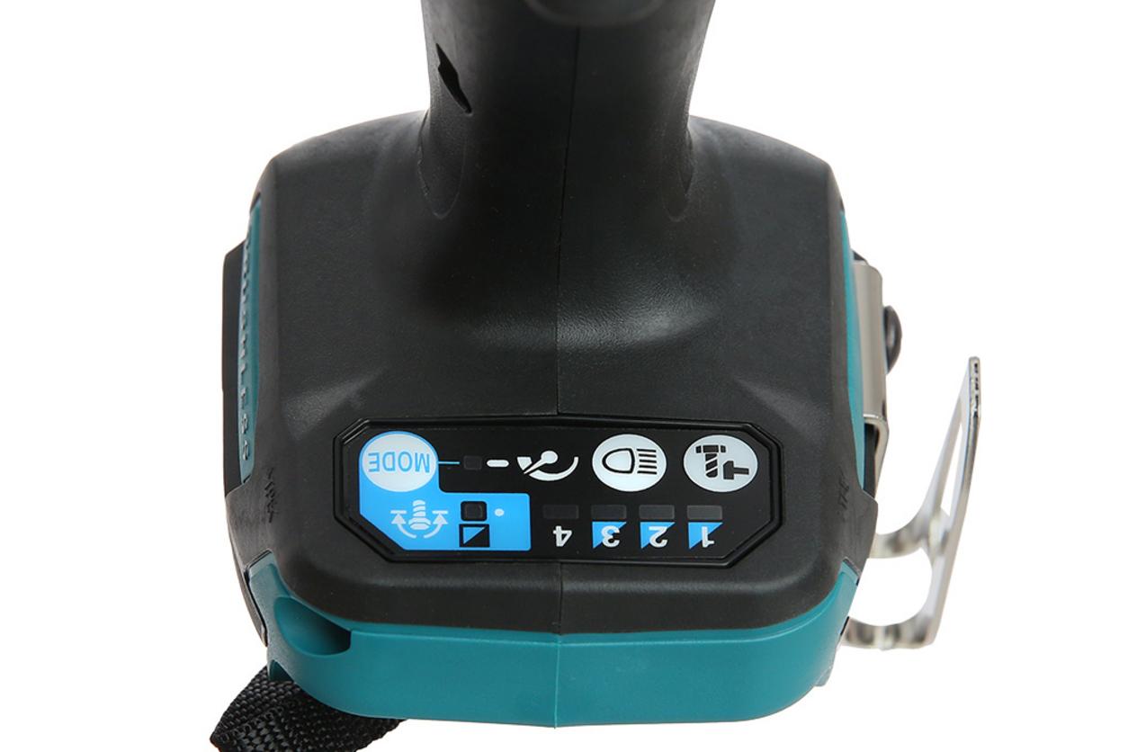 2 pin BL1850B 5.0Ah và sạc nhanh DC18RC giúp bộ Makita DLX2406TX1 làm việc liên tục hơn.