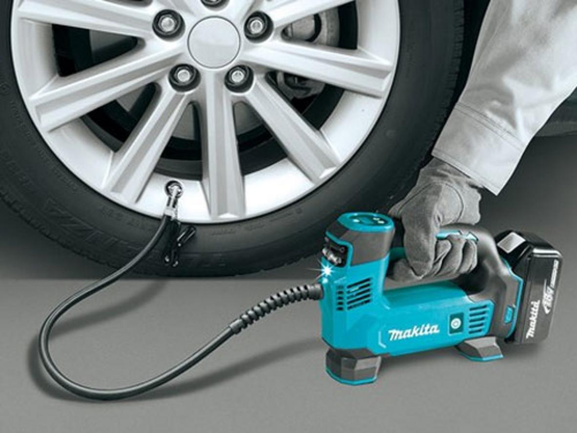 DTW300 1/2 inch, lực siết 330 Nm cho thao tác tháo lắp bu lông nhanh.