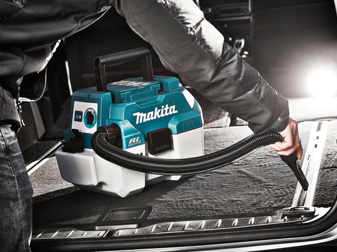 Makita DVC750LZX3 hút khô/ướt hiệu quả cho nhà, ô tô và xưởng nhỏ.